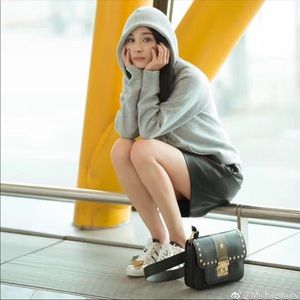 Meet your Posher, Cherlee